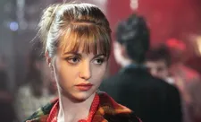 Lou Roy-Lecollinet as Esther: "I mean, come on, you're 17 years old, you should dance!"